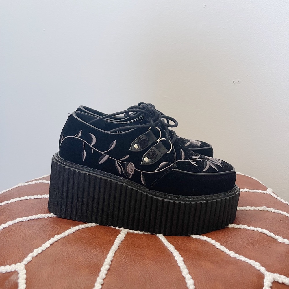 🕷Demonia🕷 Black Velvet Creepers
